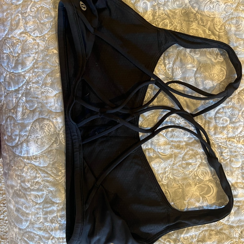 LULULEMON sports bra